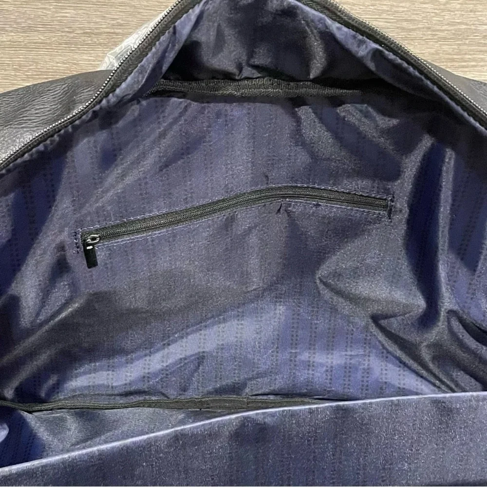 Kenneth Cole Reaction Faux Leather 20